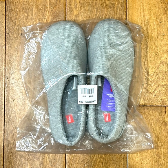 Hanes Slippers - Picture 4 of 4